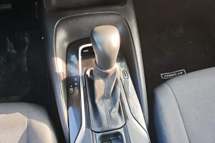Used Toyota Corolla 2019 1.2T S-CVT GL Pioneer Edition Gear Lever
