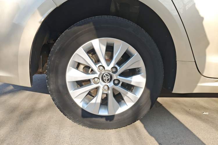 Used Toyota Corolla 2019 1.2T S-CVT GL Pioneer Edition Right Rear Wheel Hub