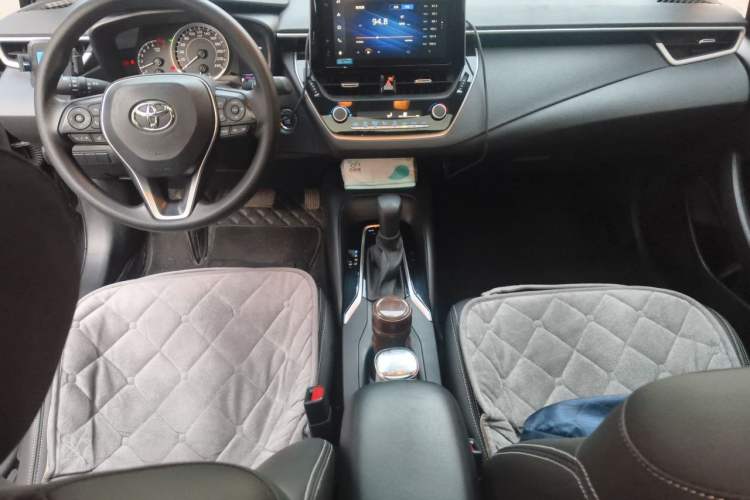 Used Toyota Corolla 2021 TNGA 1.5L CVT Elite Edition Center Console
