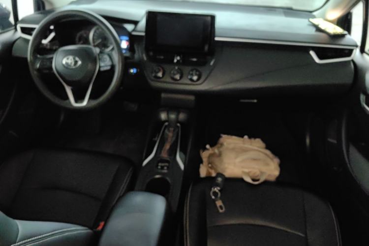 Used Toyota Corolla 2021 1.2T S-CVT Pioneer PLUS Edition Center Console