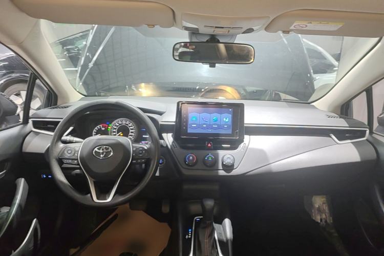 Used Toyota Corolla 2021 1.2T S-CVT Pioneer PLUS Edition Center Console