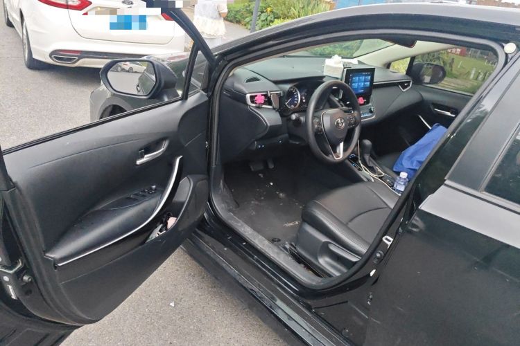 Used Toyota Corolla 2021 Dual-Motor 1.8L E-CVT Elite Edition Driver Seat
