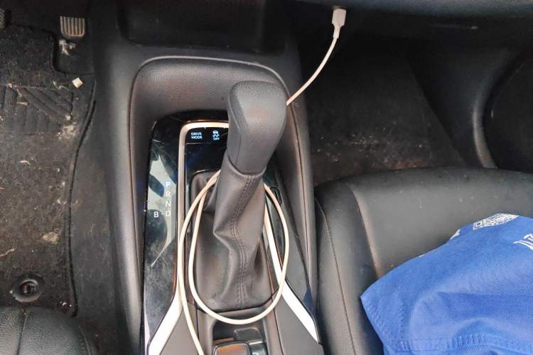 Used Toyota Corolla 2021 Dual-Motor 1.8L E-CVT Elite Edition Gear Lever