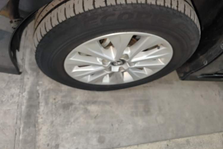 Used Toyota Corolla 2021 1.2T S-CVT Pioneer PLUS Edition Left Front Wheel Hub