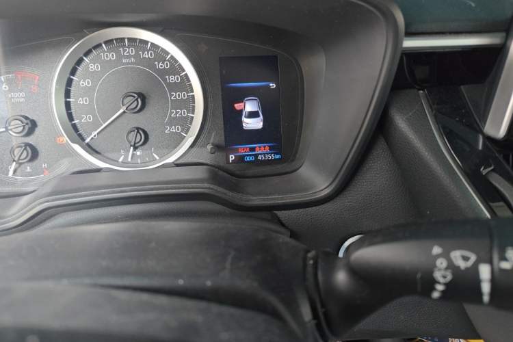 Used Toyota Corolla 2021 TNGA 1.5L CVT Elite Edition Odometer Close Up