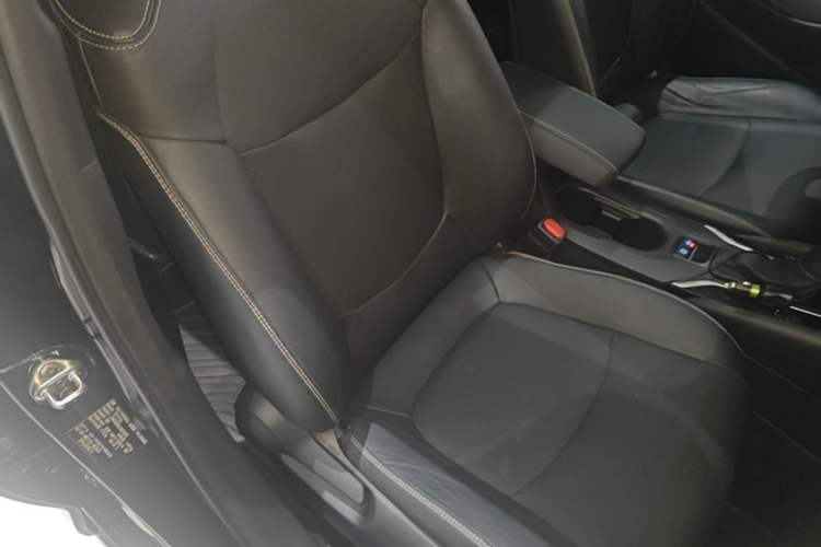 Used Toyota Corolla 2021 1.2T S-CVT Luxury Edition Right Front Seat