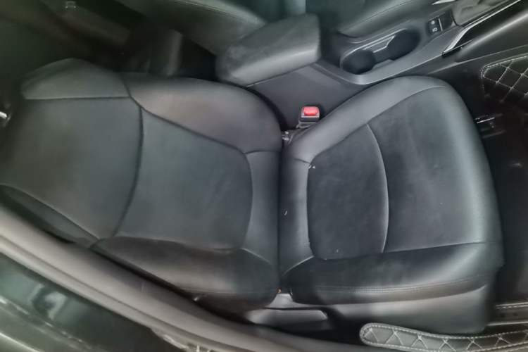 Used Toyota Corolla 2021 1.2T S-CVT Elite Edition Right Front Seat