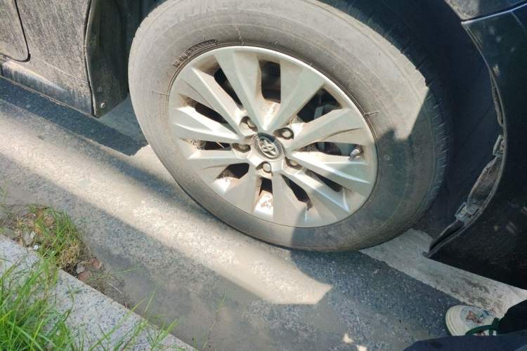 Used Toyota Corolla 2021 1.2T S-CVT Elite Edition Right Front Wheel Hub
