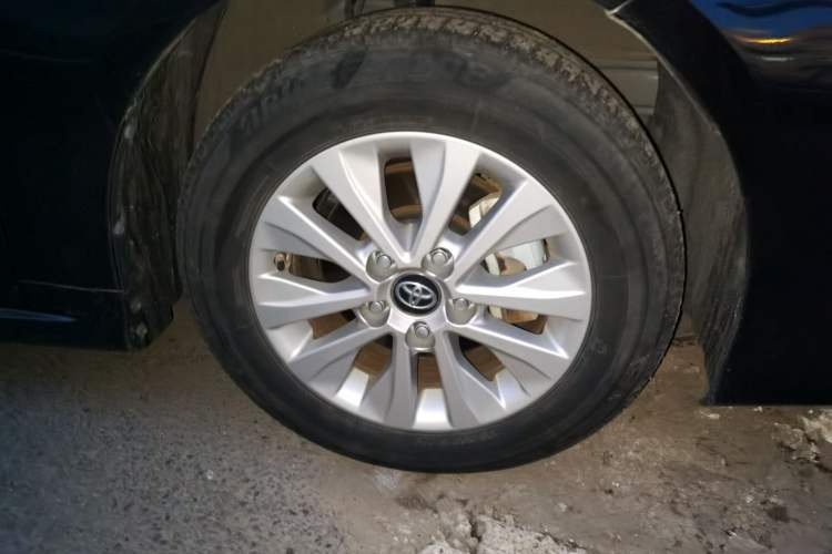 Used Toyota Corolla 2021 TNGA 1.5L CVT Elite Edition Right Front Wheel Hub
