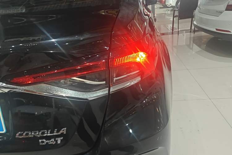 Used Toyota Corolla 2021 1.2T S-CVT Luxury Edition Right Rear Taillight