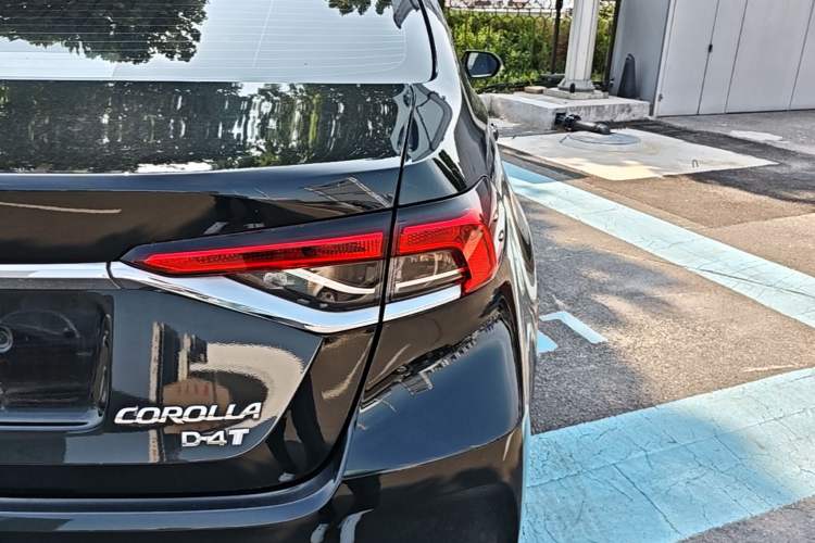 Used Toyota Corolla 2021 1.2T S-CVT Elite PLUS Edition Right Rear Taillight
