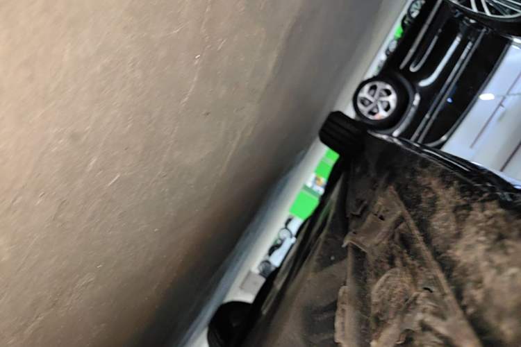 Used Toyota Corolla 2021 1.2T S-CVT Pioneer PLUS Edition Right Side Sill