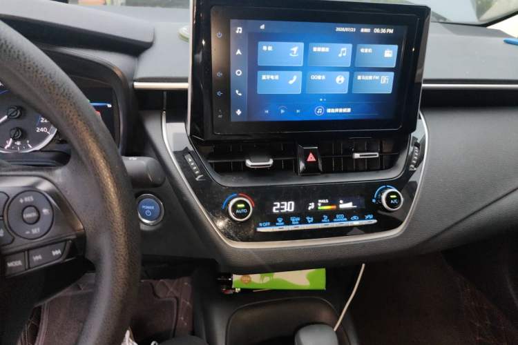Used Toyota Corolla 2021 Dual-Motor 1.8L E-CVT Elite Edition Audio And AC Panel