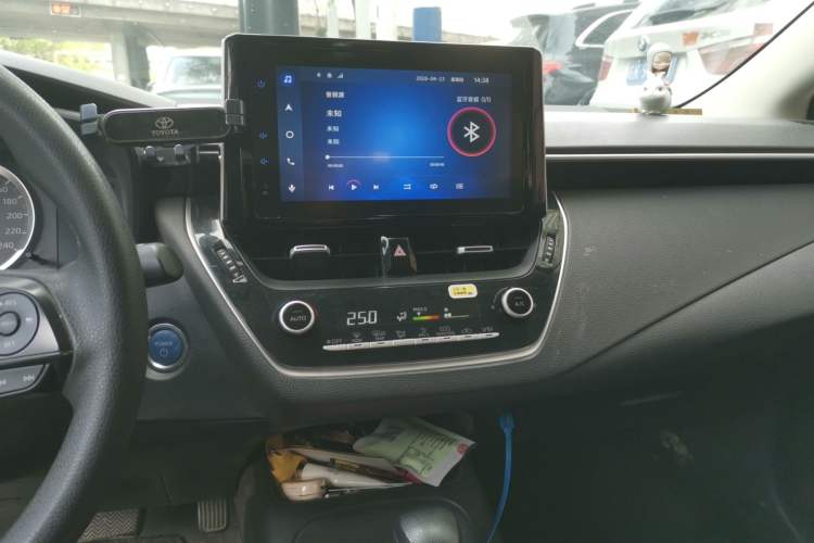 Used Toyota Corolla 2021 Dual-Motor 1.8L E-CVT Elite Edition Audio And AC Panel