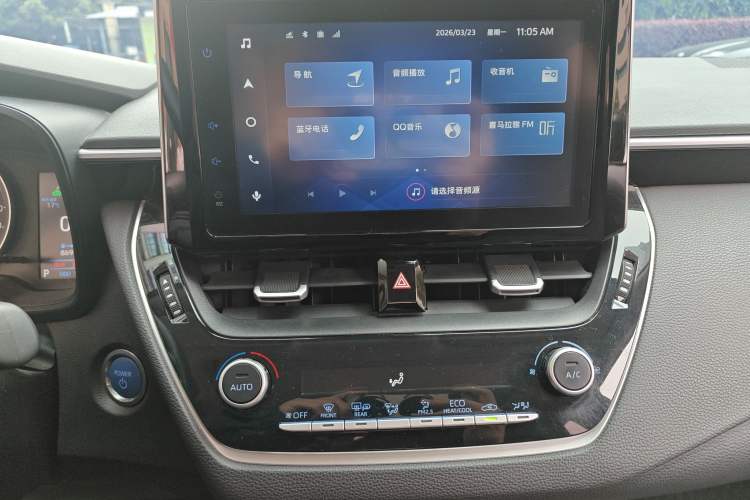 Used Toyota Corolla 2021 Dual-Motor 1.8L E-CVT Elite Edition Audio And AC Panel