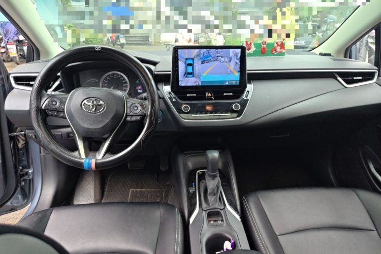 Used Toyota Corolla 2021 Dual-Motor 1.8L E-CVT Elite Edition Center Console