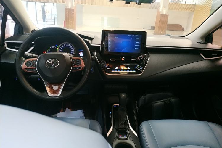 Used Toyota Corolla 2021 Dual-Motor 1.8L E-CVT Elite Edition Center Console