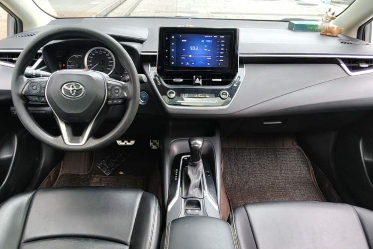 Used Toyota Corolla 2021 Dual-Motor 1.8L E-CVT Elite Edition Center Console