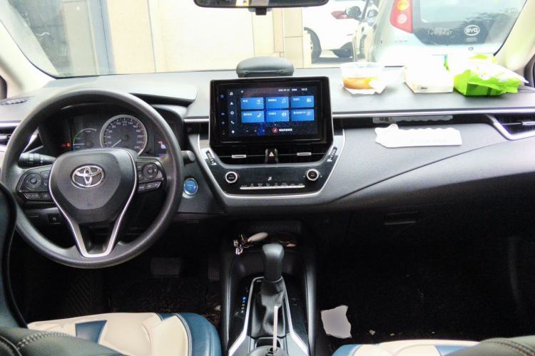 Used Toyota Corolla 2021 Dual-Motor 1.8L E-CVT Elite Edition Center Console