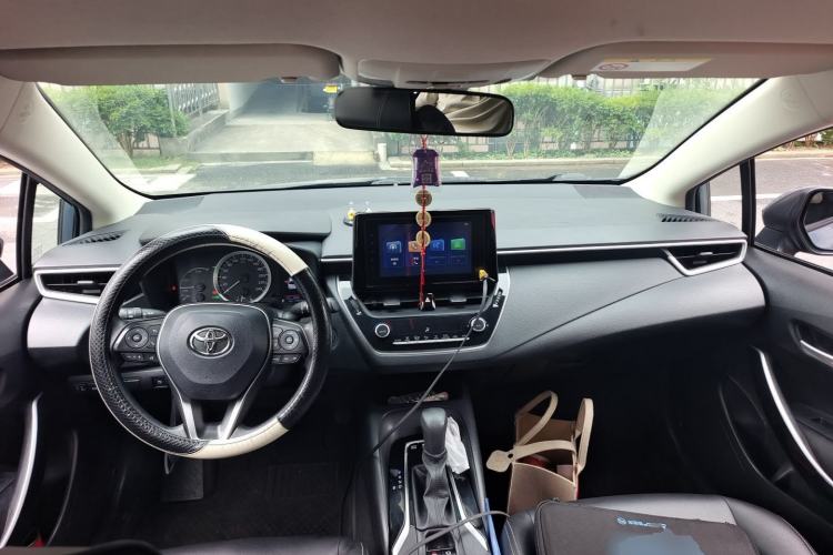 Used Toyota Corolla 2021 Dual-Engine 1.8L E-CVT Pioneer Edition Center Console
