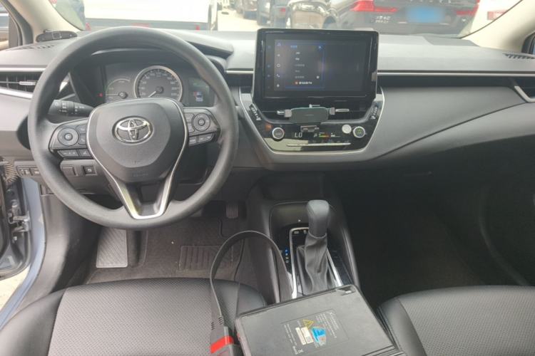 Used Toyota Corolla 2021 Dual-Motor 1.8L E-CVT Elite Edition Center Console