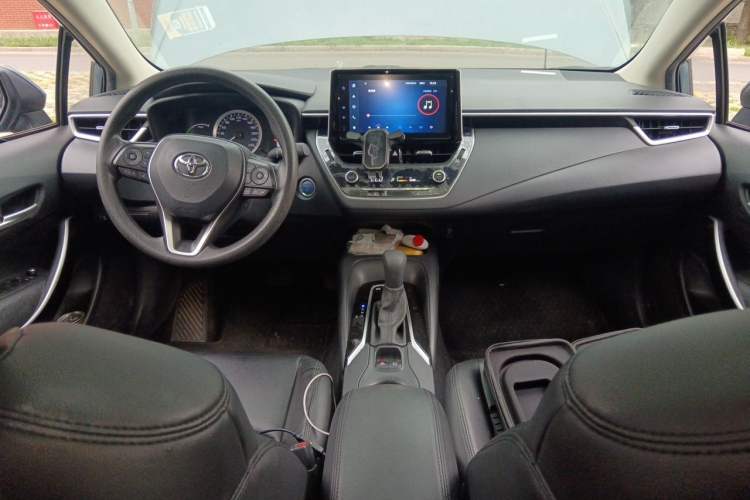Used Toyota Corolla 2021 Dual-Motor 1.8L E-CVT Elite Edition Center Console