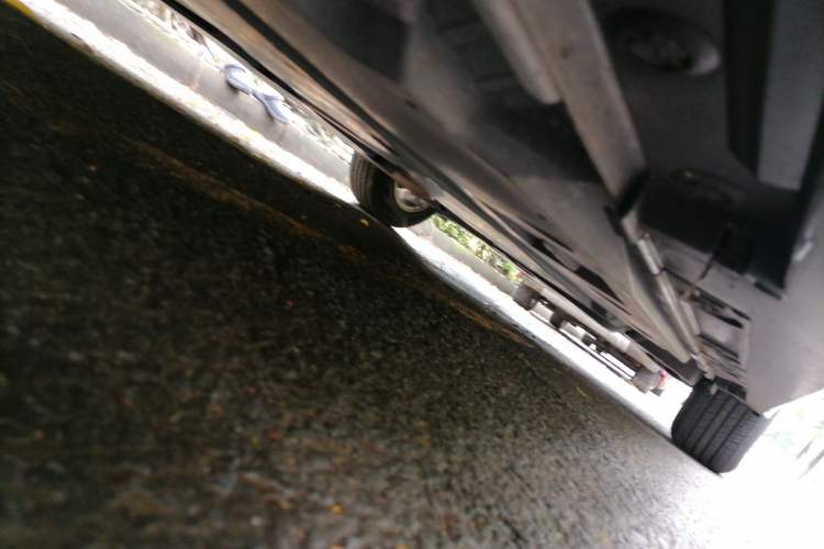 Used Toyota Corolla 2021 Dual-Engine 1.8L E-CVT Pioneer Edition Chassis Front Left