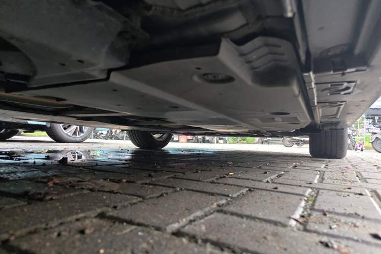 Used Toyota Corolla 2021 Dual-Motor 1.8L E-CVT Elite Edition Chassis Rear Right