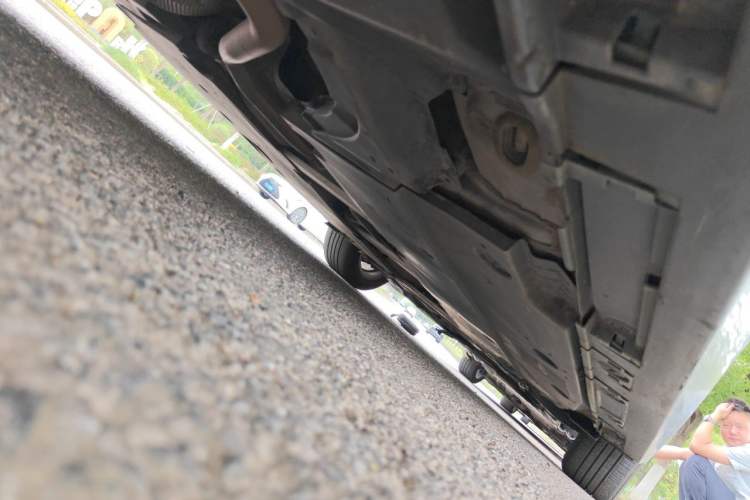 Used Toyota Corolla 2021 Dual-Motor 1.8L E-CVT Elite Edition Chassis Rear Right