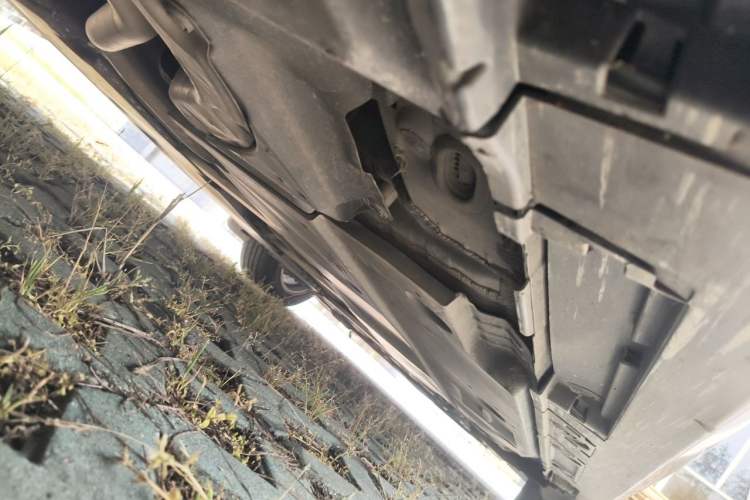 Used Toyota Corolla 2021 Dual-Motor 1.8L E-CVT Elite Edition Chassis Rear Right