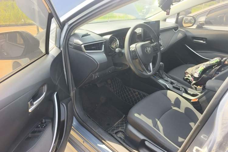Used Toyota Corolla 2021 Dual-Engine 1.8L E-CVT Pioneer Edition Driver Seat