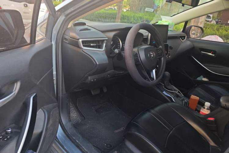 Used Toyota Corolla 2021 Dual-Motor 1.8L E-CVT Elite Edition Driver Seat