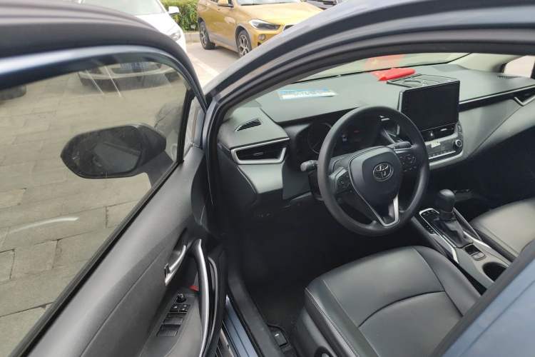 Used Toyota Corolla 2021 Dual-Engine 1.8L E-CVT Pioneer Edition Driver Seat