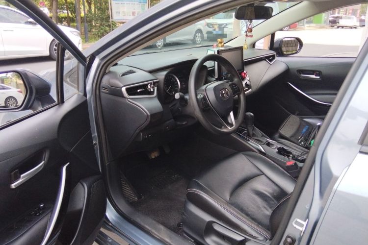 Used Toyota Corolla 2021 Dual-Motor 1.8L E-CVT Elite Edition Driver Seat