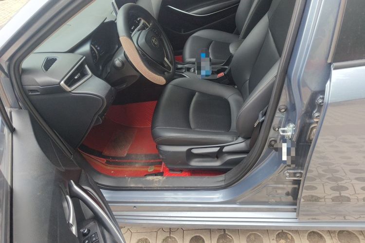 Used Toyota Corolla 2021 Dual-Motor 1.8L E-CVT Elite Edition Driver Seat