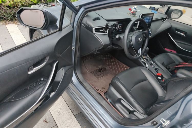 Used Toyota Corolla 2021 Dual-Motor 1.8L E-CVT Elite Edition Driver Seat
