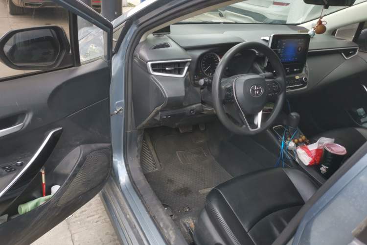 Used Toyota Corolla 2021 Dual-Motor 1.8L E-CVT Elite Edition Driver Seat