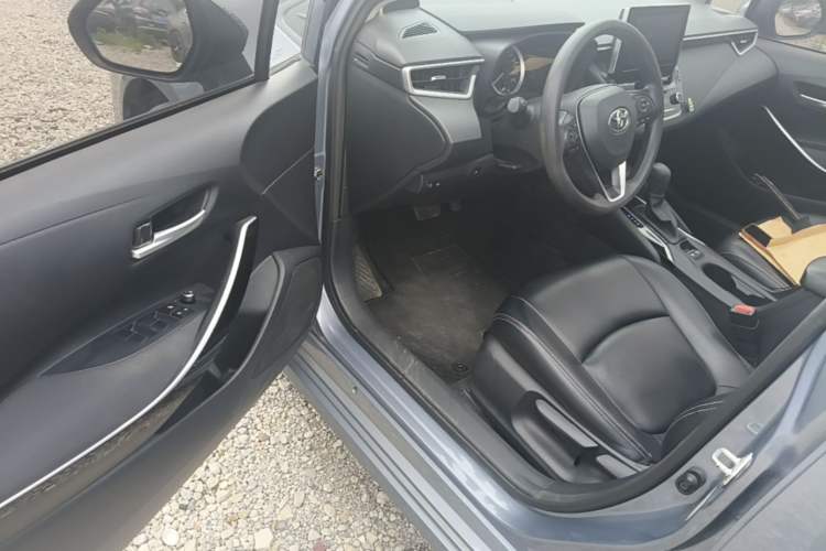 Used Toyota Corolla 2021 Dual-Motor 1.8L E-CVT Elite Edition Driver Seat