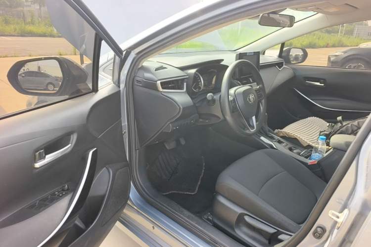 Used Toyota Corolla 2021 Dual-Engine 1.8L E-CVT Pioneer Edition Driver Seat
