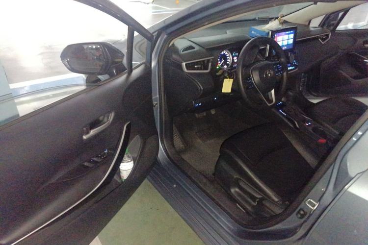 Used Toyota Corolla 2021 Dual-Motor 1.8L E-CVT Elite Edition Driver Seat