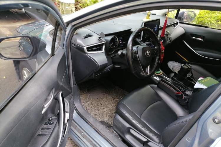 Used Toyota Corolla 2021 Dual-Engine 1.8L E-CVT Pioneer Edition Driver Seat