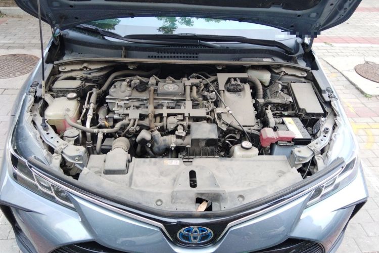 Used Toyota Corolla 2021 Dual-Motor 1.8L E-CVT Elite Edition Engine Bay