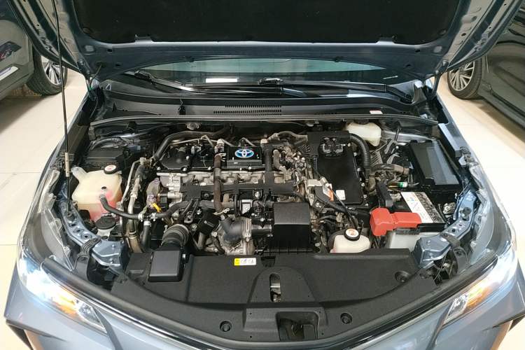 Used Toyota Corolla 2021 Dual-Motor 1.8L E-CVT Elite Edition Engine Bay