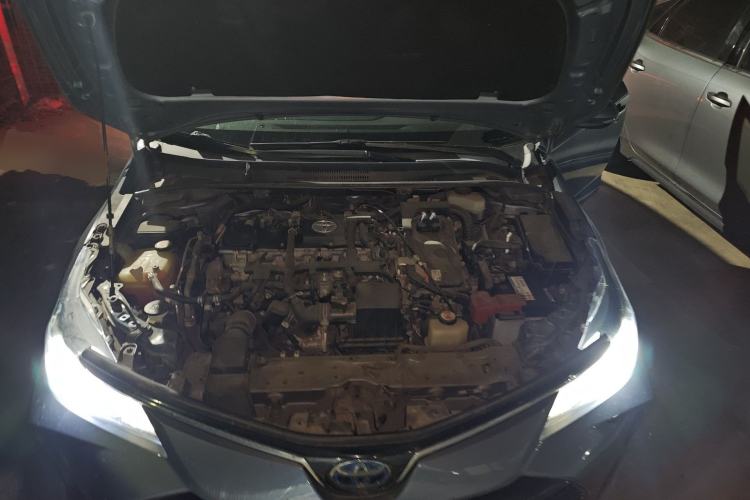Used Toyota Corolla 2021 Dual-Motor 1.8L E-CVT Elite Edition Engine Bay