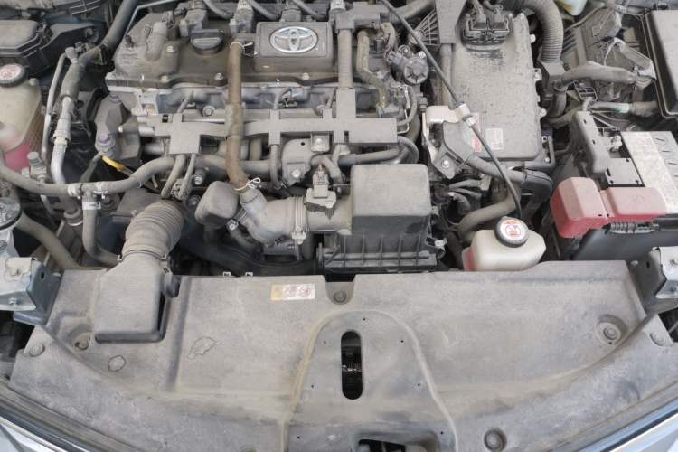 Used Toyota Corolla 2021 Dual-Motor 1.8L E-CVT Elite Edition Engine Bay
