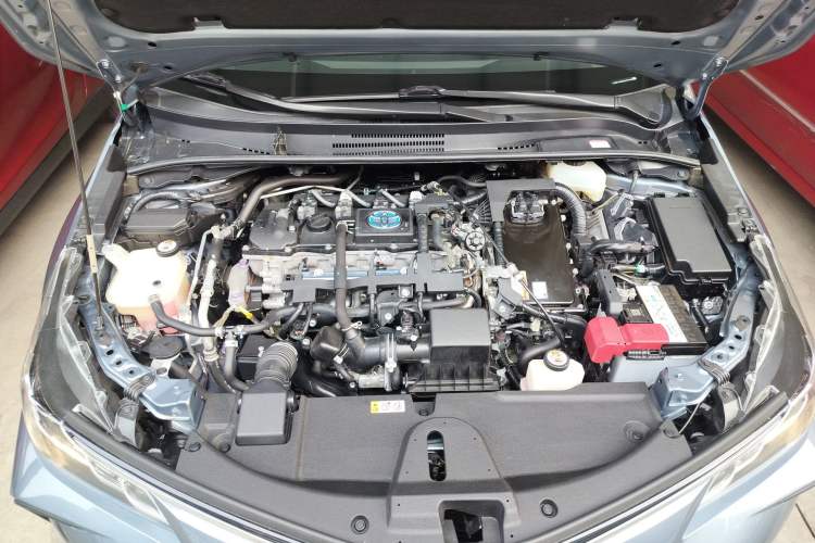 Used Toyota Corolla 2021 Dual-Motor 1.8L E-CVT Elite Edition Engine Bay