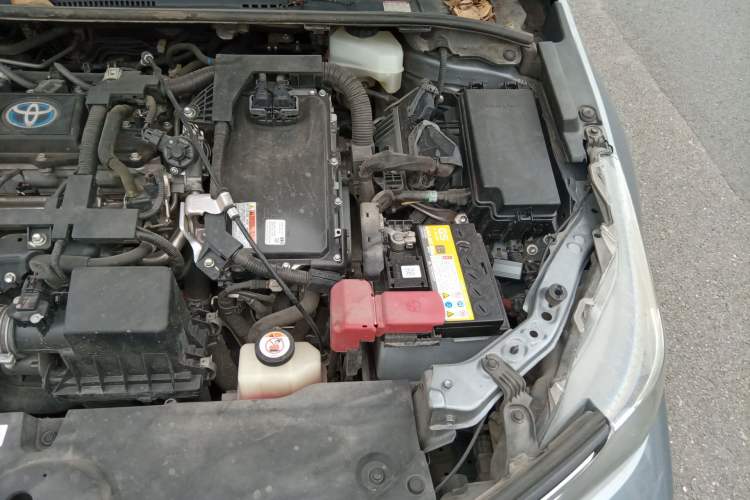 Used Toyota Corolla 2021 Dual-Engine 1.8L E-CVT Pioneer Edition Engine Bay Left
