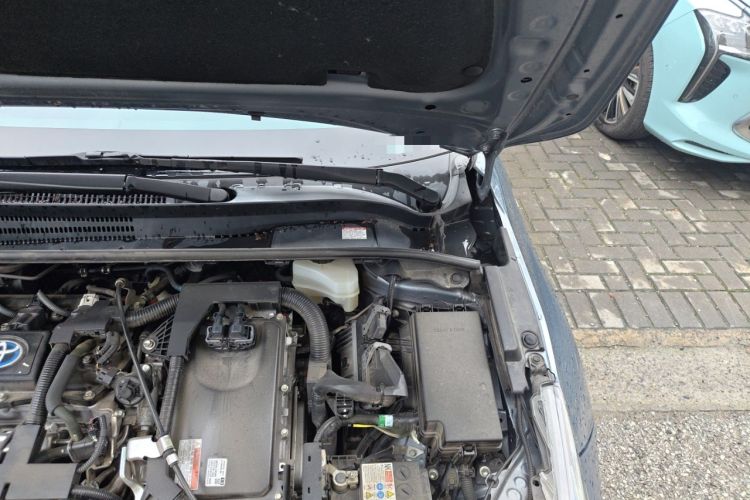 Used Toyota Corolla 2021 Dual-Motor 1.8L E-CVT Elite Edition Engine Bay Left