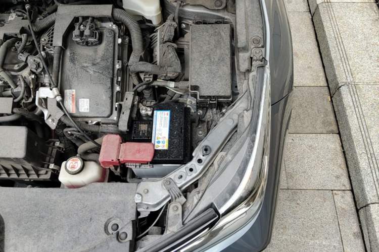 Used Toyota Corolla 2021 Dual-Motor 1.8L E-CVT Elite Edition Engine Bay Left