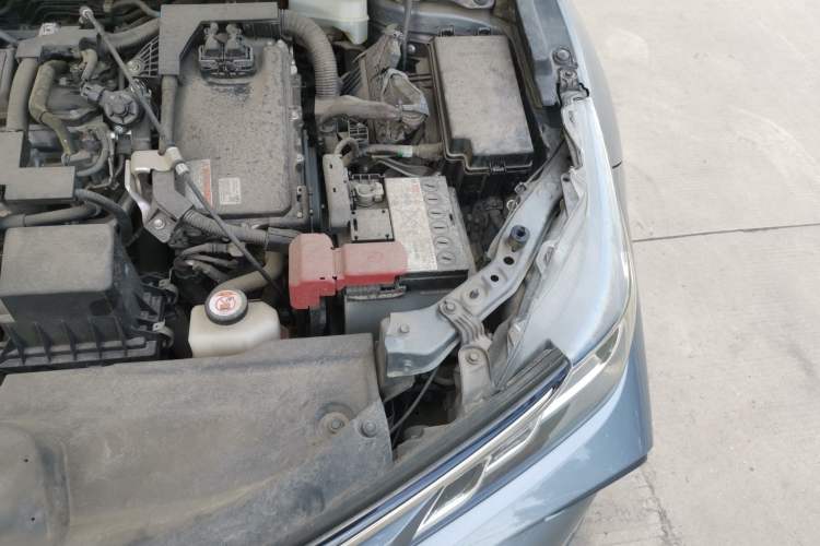 Used Toyota Corolla 2021 Dual-Motor 1.8L E-CVT Elite Edition Engine Bay Left